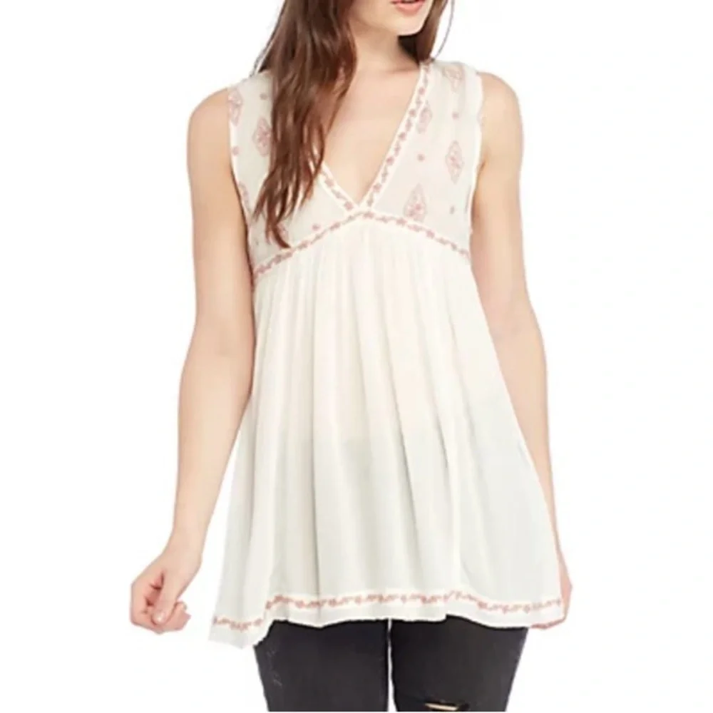 FREE PEOPLE SLEEVELESS DIAMOND
EMBROIDERED TOP - Picture 10 of 14